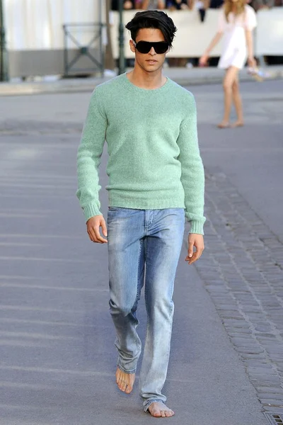 Look 20